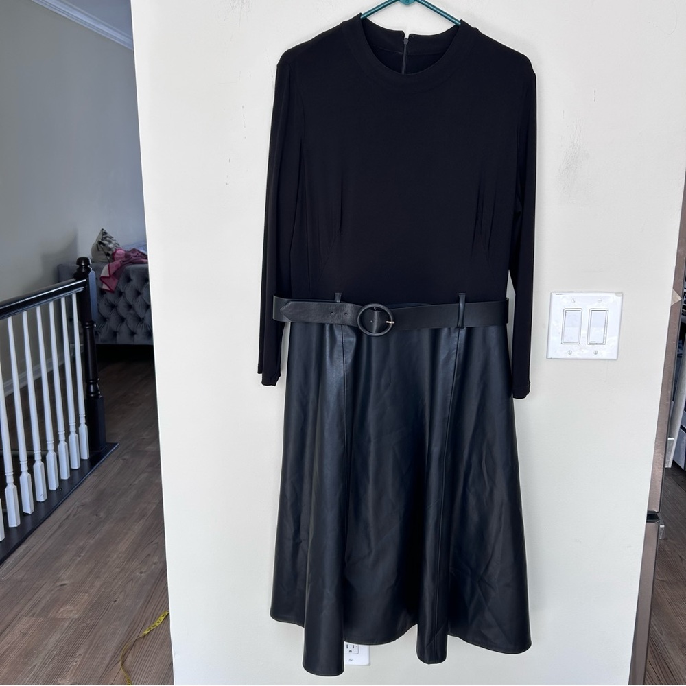 Calvin Klein long-sleeve black dress faux leather skirt matching belt. Size 16 - Picture 4 of 9